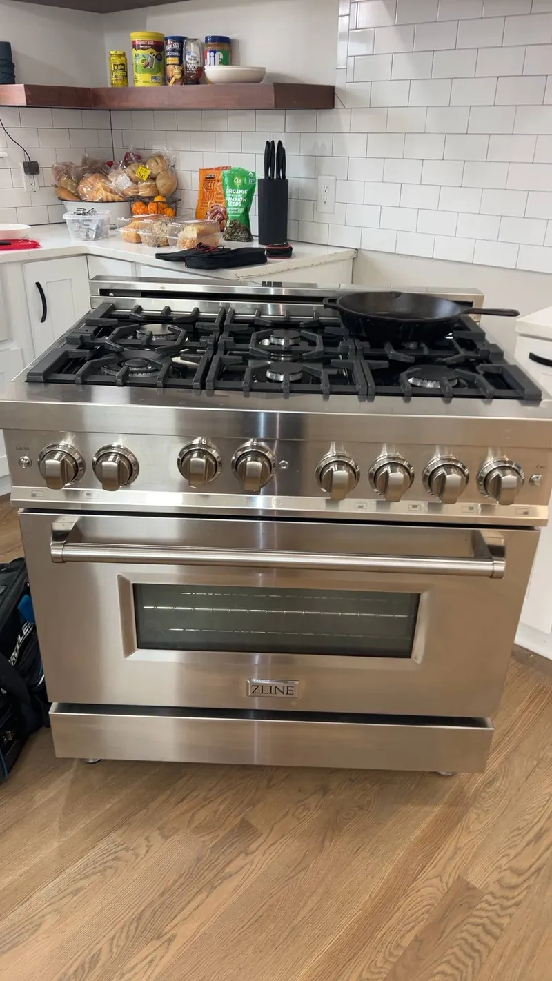 Oven repair job by Quick Repair Co