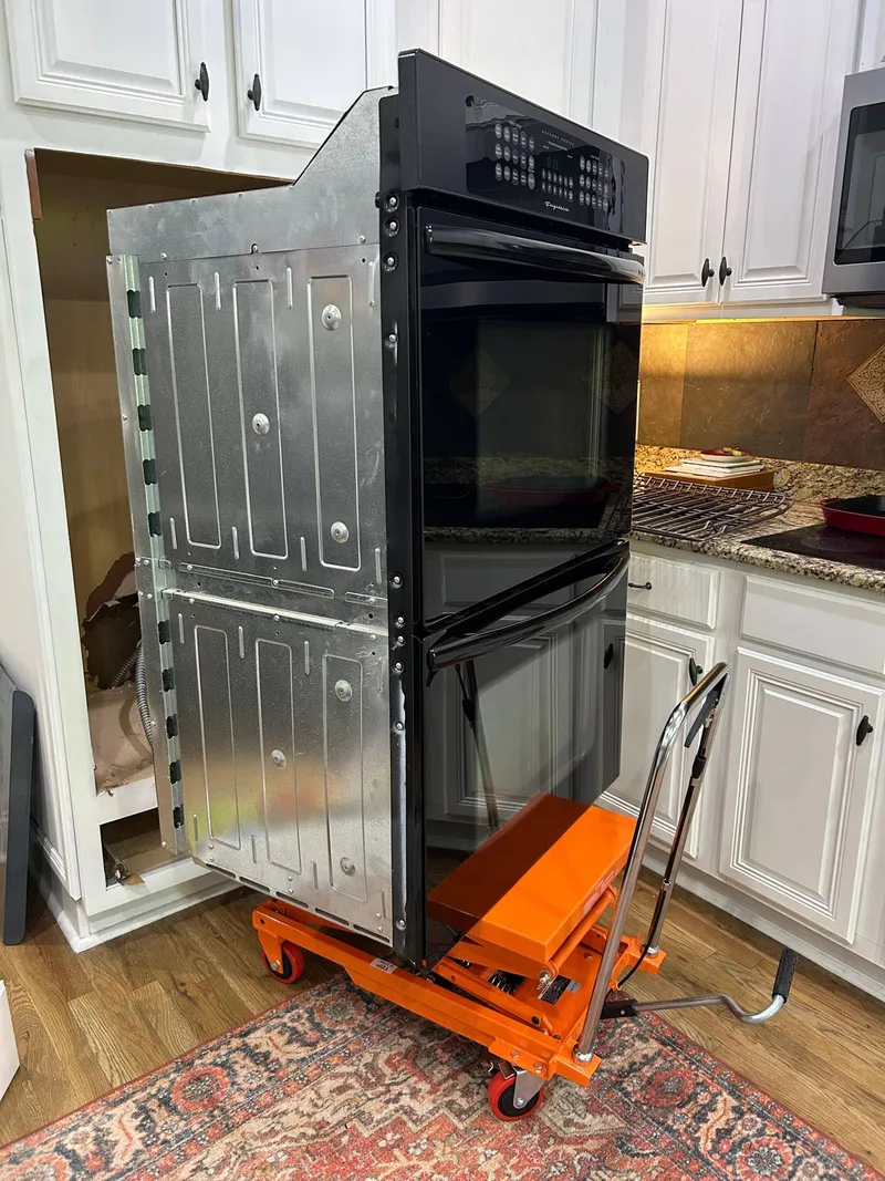 Oven repair job by Quick Repair Co
